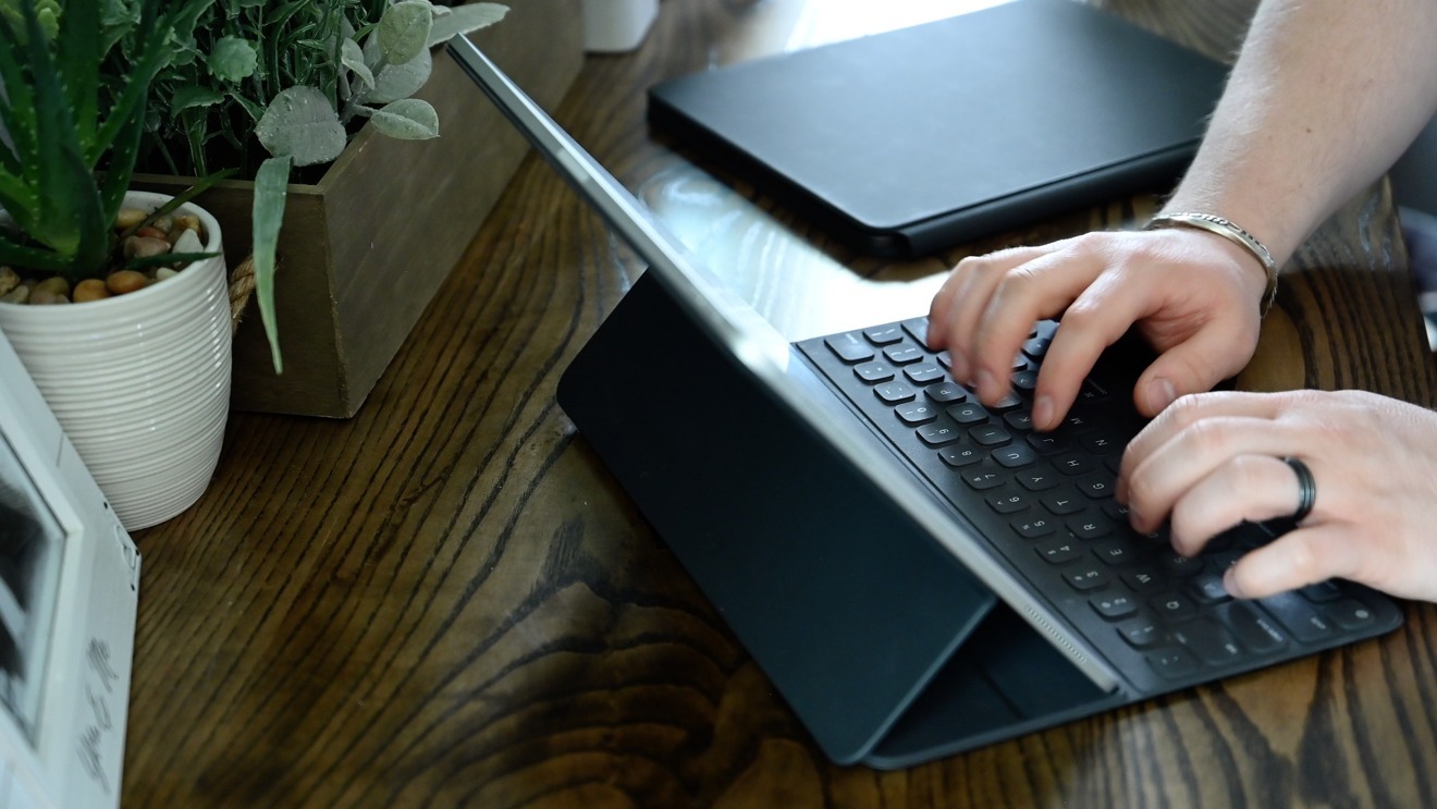 Typing on the Smart Keyboard Folio