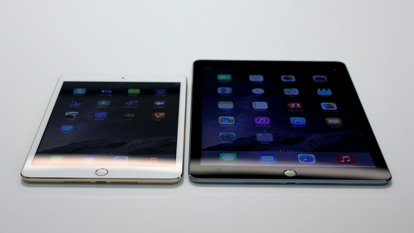 iPad mini 3 (left) with its same-generation peer, the iPad Air 2